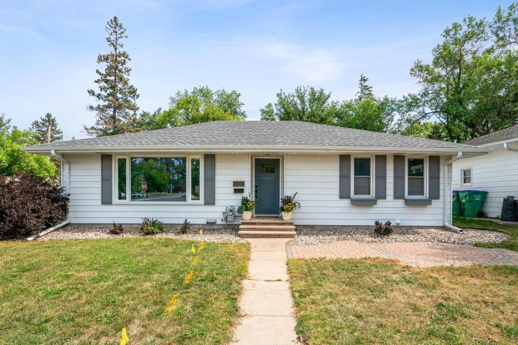 Photo of 2601 Raleigh Avenue, Saint Louis Park, MN 55416 (MLS # 7126422)