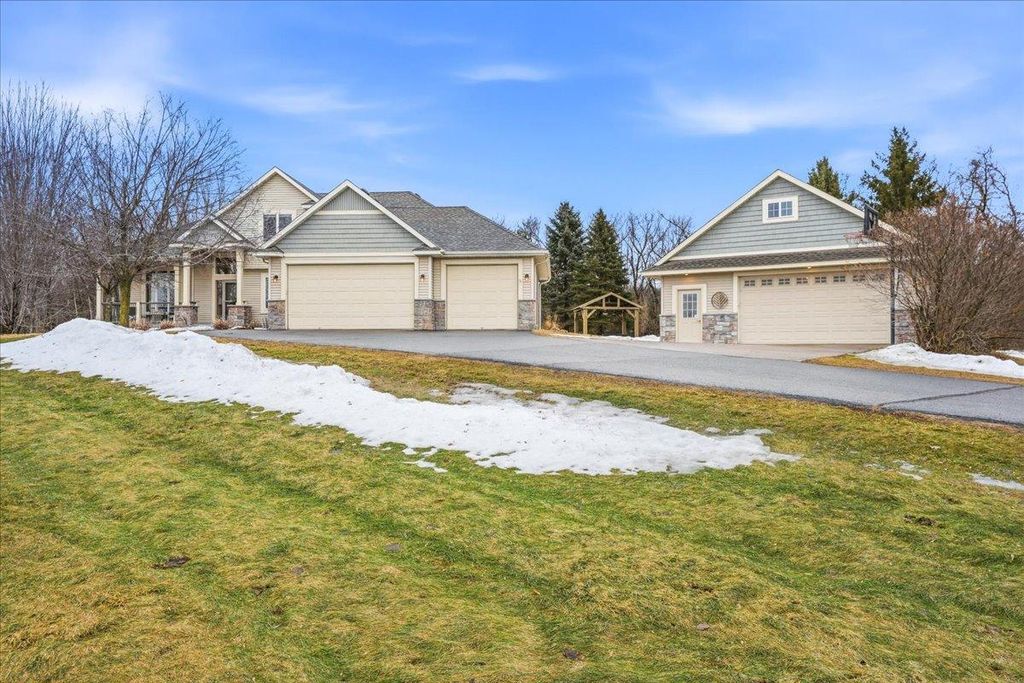 Photo of 925 Sadie's Lane, Hudson, WI 54016 (MLS # 7024726)