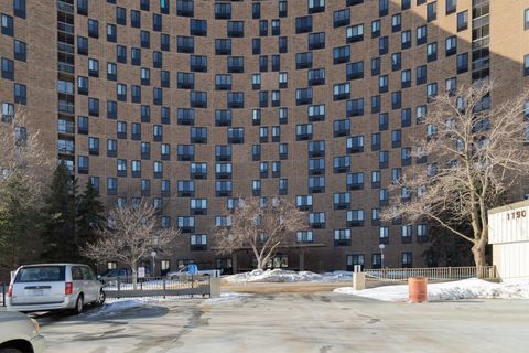 1181 Edgcumbe Road 606 Saint Paul MN 55105