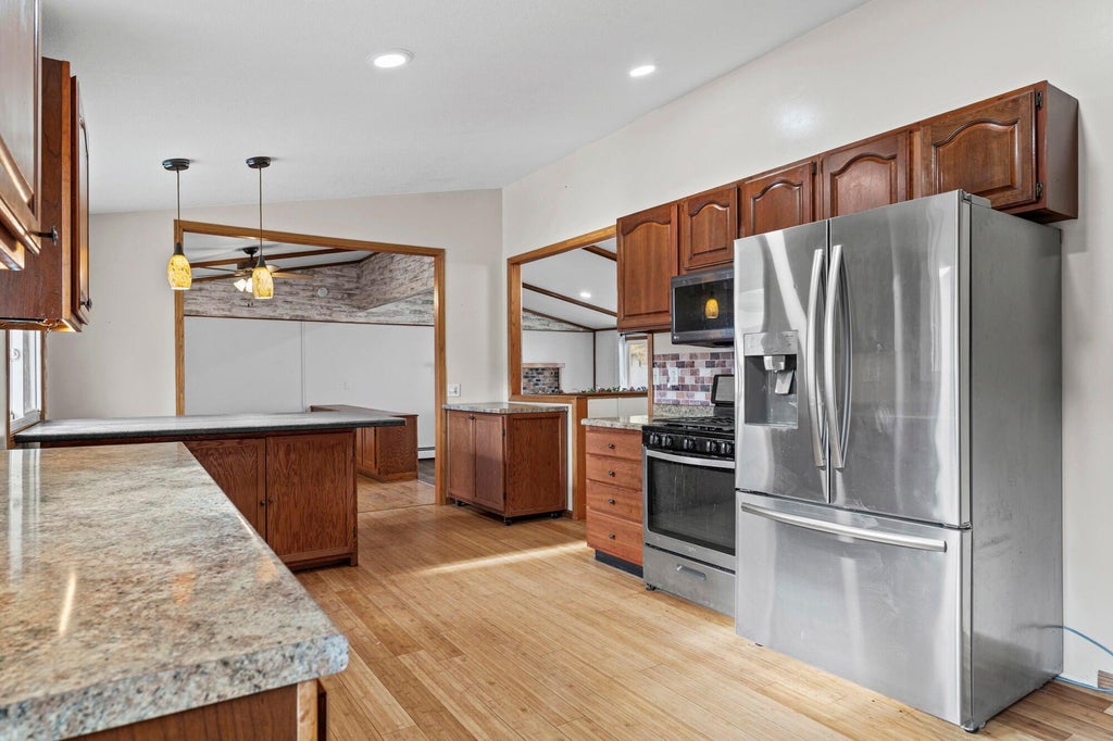 Photo of 1503 Claudia Avenue, La Crescent, MN 55947 (MLS # 7167363)