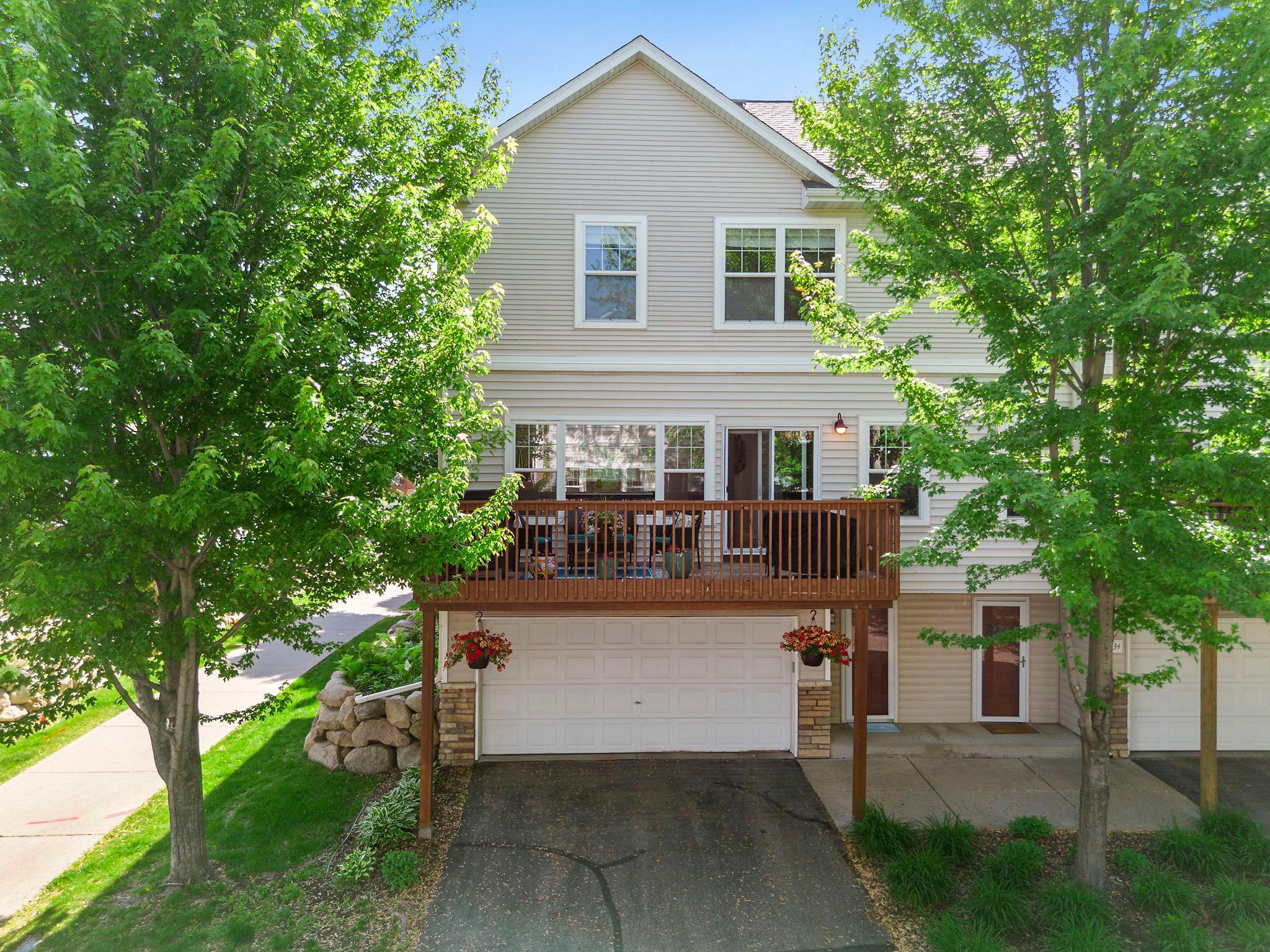 1736 3rd Street NE