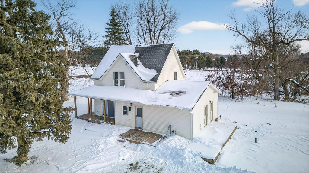 Photo of 3724 345th Avenue NE, Cambridge, MN 55008 (MLS # 6826849)