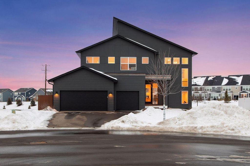 Photo of 5028 Airlake Draw, Woodbury, MN 55129 (MLS # 6825083)