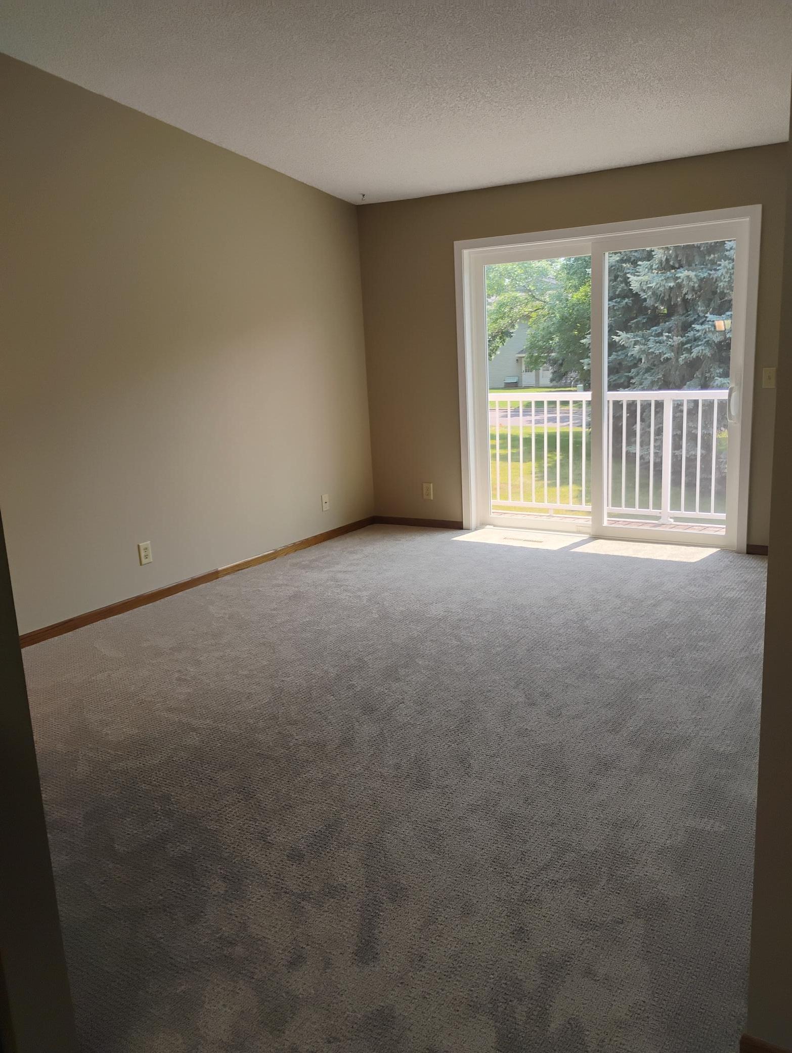 1027 Pond View Court