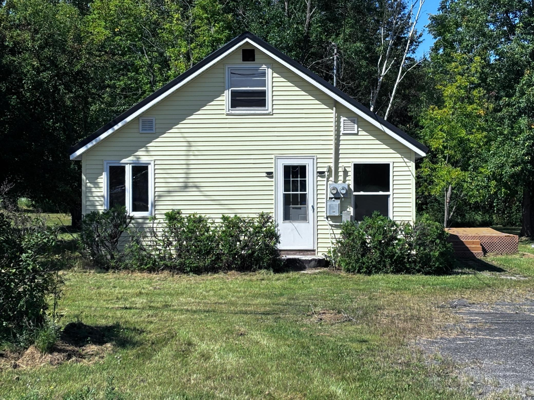 3905 Highway 11