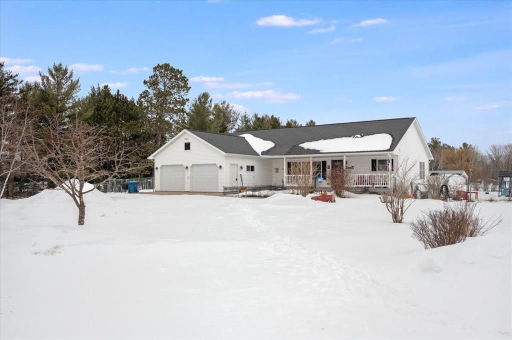 Photo of 4318 E Valley Brook Road, Superior, WI 54880 (MLS # 7019045)