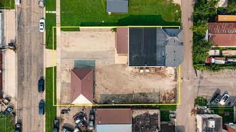 Photo of 1009 3rd Avenue NE, Austin, MN 55912 (MLS # 6770034) Photo of 1009 3rd Avenue NE, Austin, MN 55912 (MLS # 6770034)