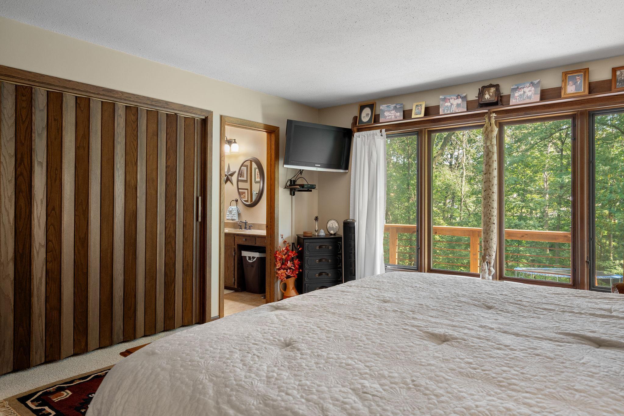 Owatonna, Minnesota 55060, United States, 4 Bedrooms Bedrooms, ,3 BathroomsBathrooms,Residential,Active,202143