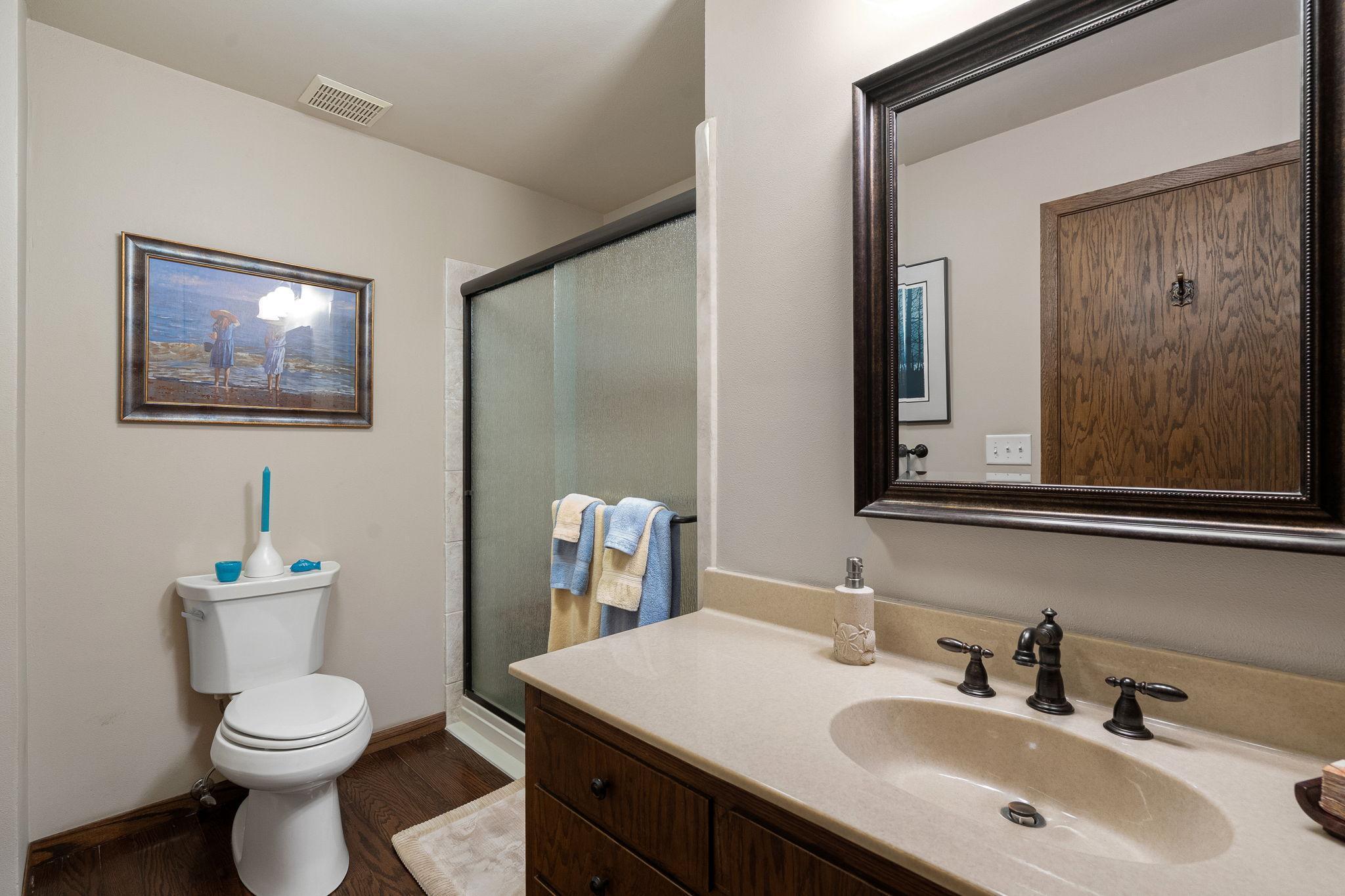 Owatonna, Minnesota 55060, United States, 4 Bedrooms Bedrooms, ,3 BathroomsBathrooms,Residential,Active,202143