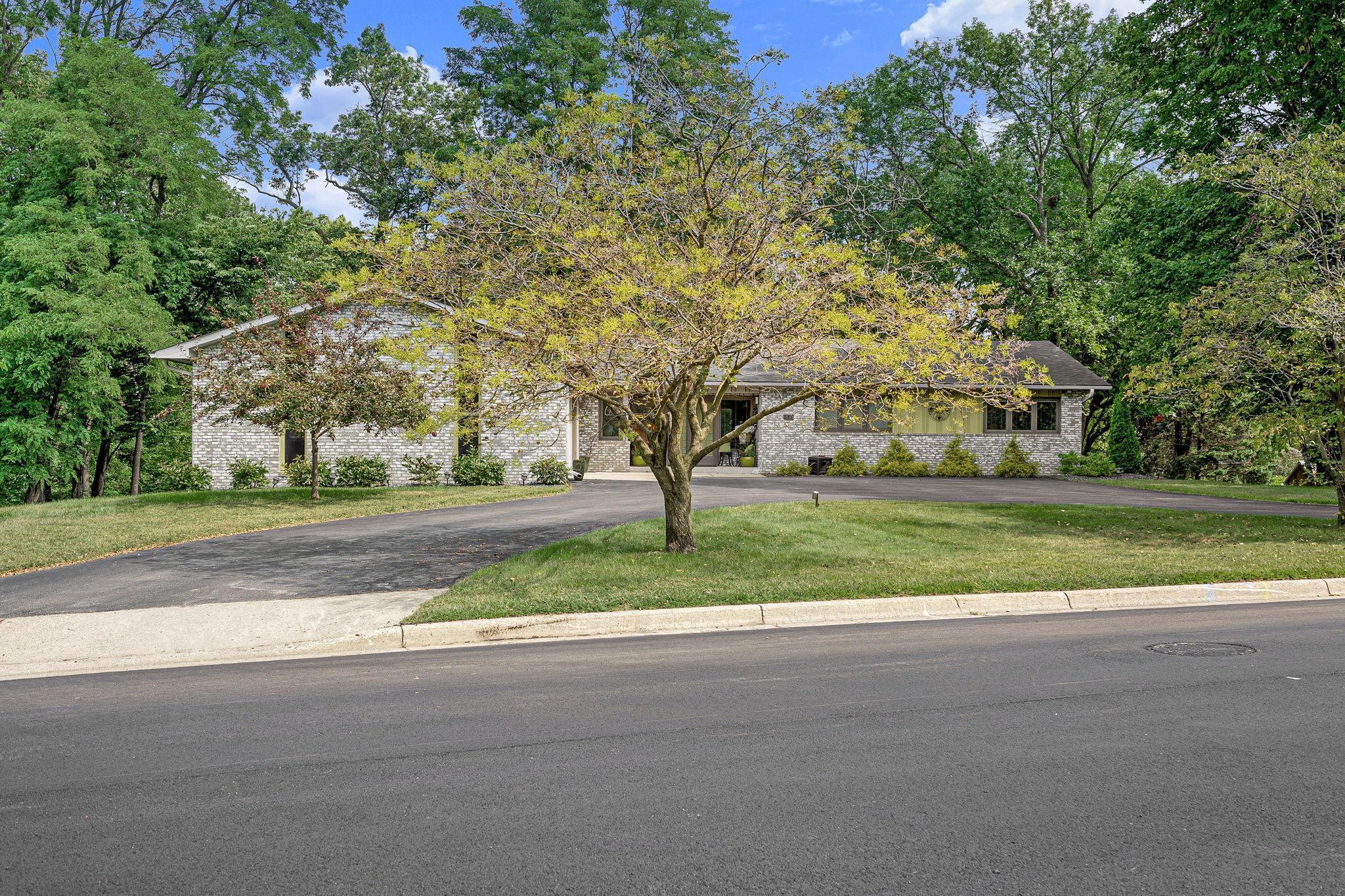 Owatonna, Minnesota 55060, United States, 4 Bedrooms Bedrooms, ,3 BathroomsBathrooms,Residential,Active,202143