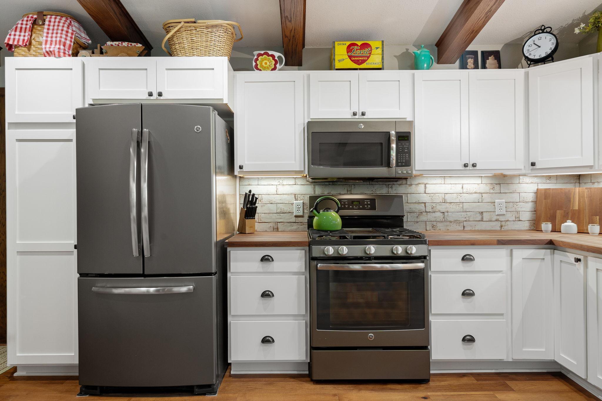 Owatonna, Minnesota 55060, United States, 4 Bedrooms Bedrooms, ,3 BathroomsBathrooms,Residential,Active,202143