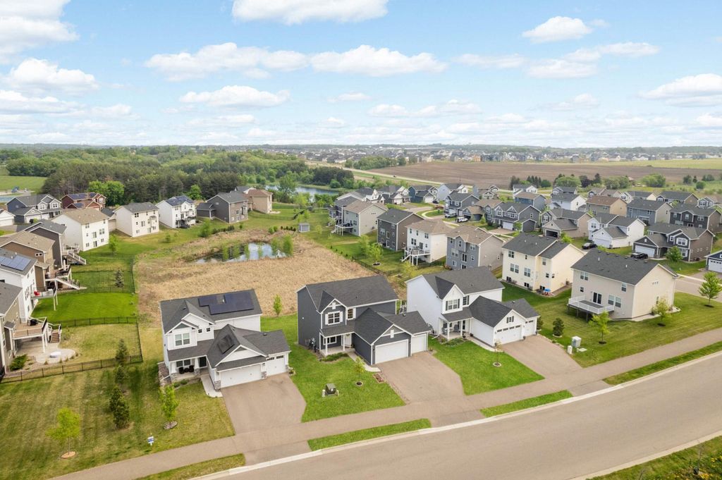 Photo of 9850 Glacial Valley Road N, Woodbury, MN 55129 (MLS # 6825168)