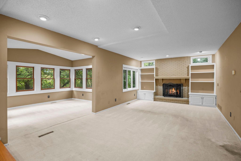 Photo of 15588 Canyon Ridge, Eden Prairie, MN 55347 (MLS # 7150894)