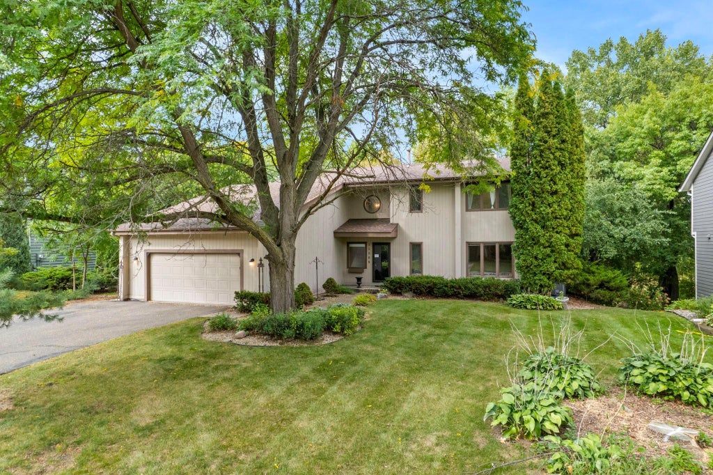 Photo of 15588 Canyon Ridge, Eden Prairie, MN 55347 (MLS # 7150894)
