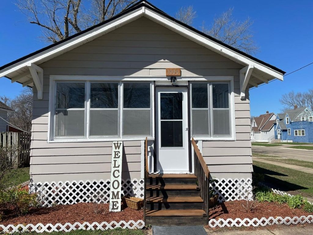 Photo of 1000 4th Avenue SW, Austin, MN 55912 (MLS # 7056832)