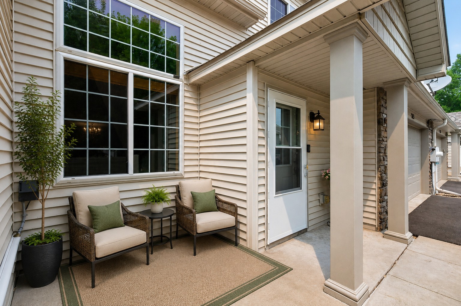 375 Arrowhead Drive