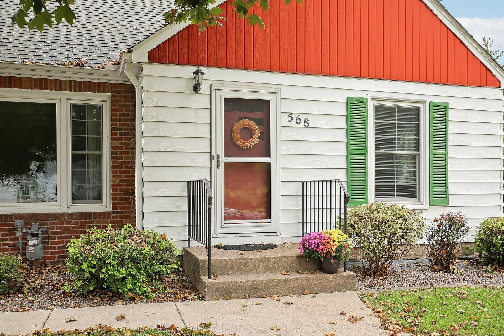 568 Spring Street