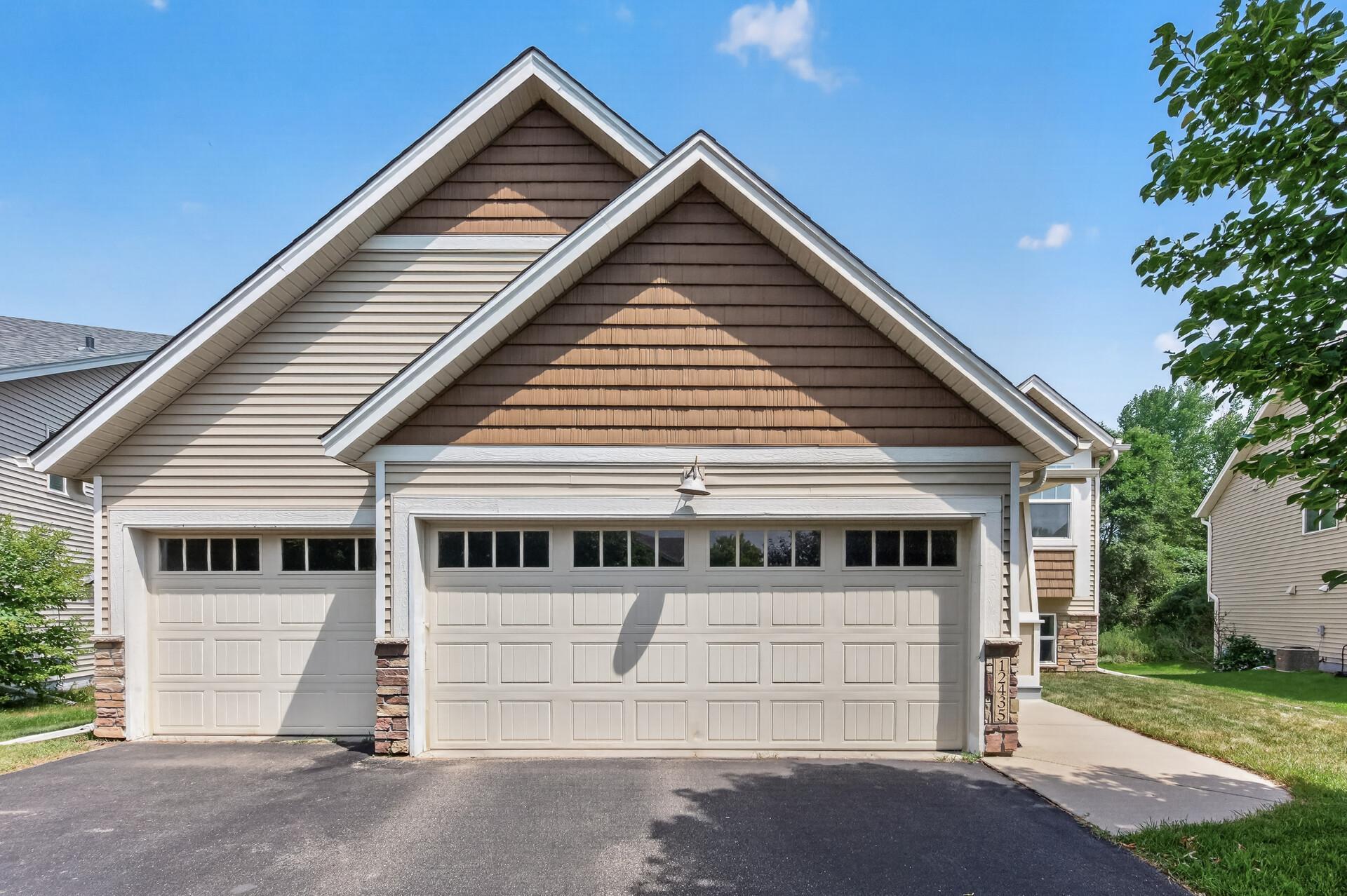 12435 Midway Circle NE