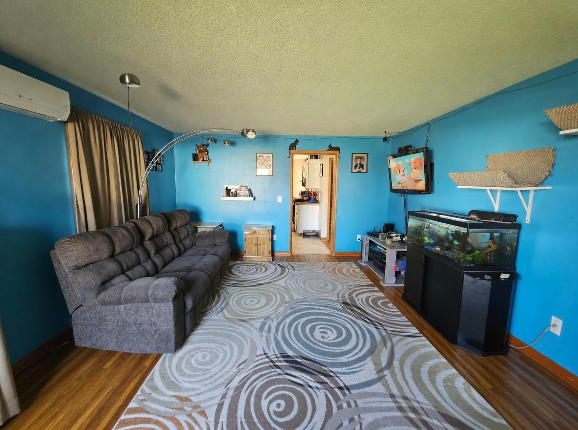 119 4th Avenue NE