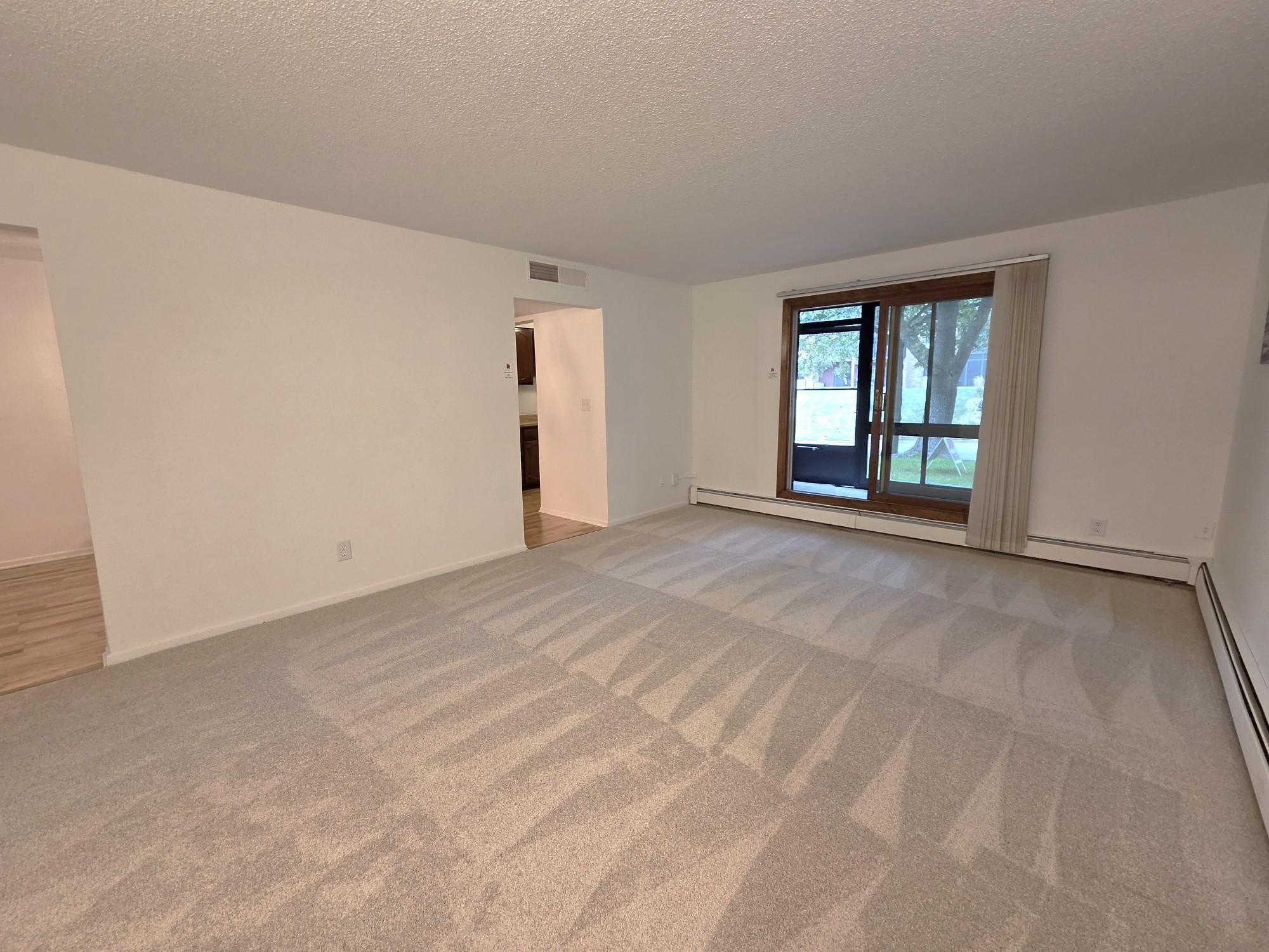 2670 Oxford Street N 204