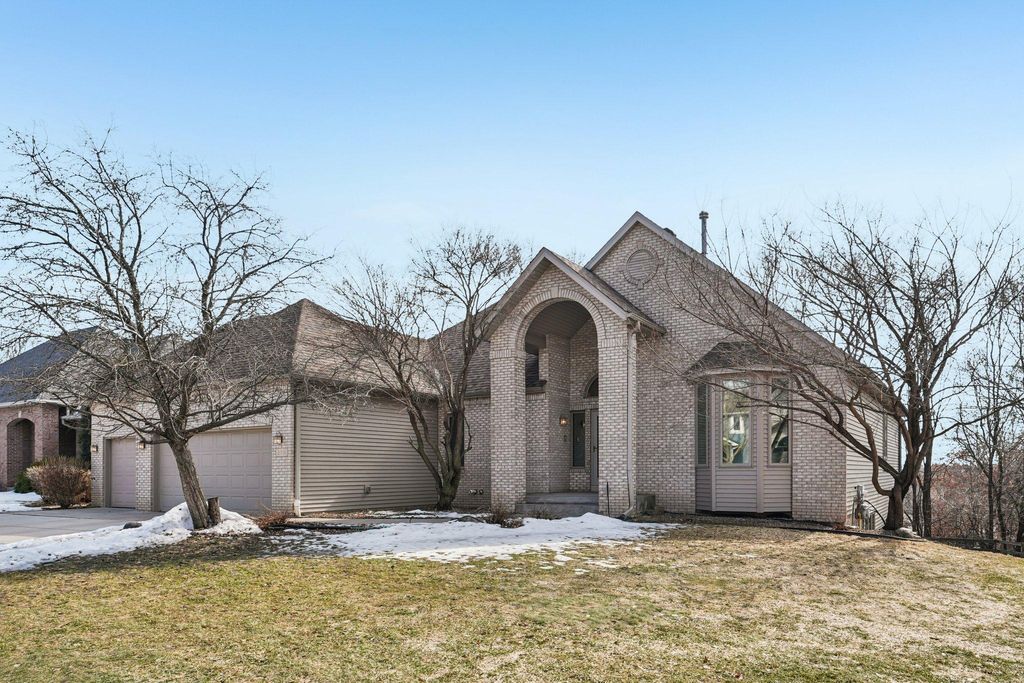 Photo of 2701 Ashley Terrace, New Brighton, MN 55112 (MLS # 7025185)