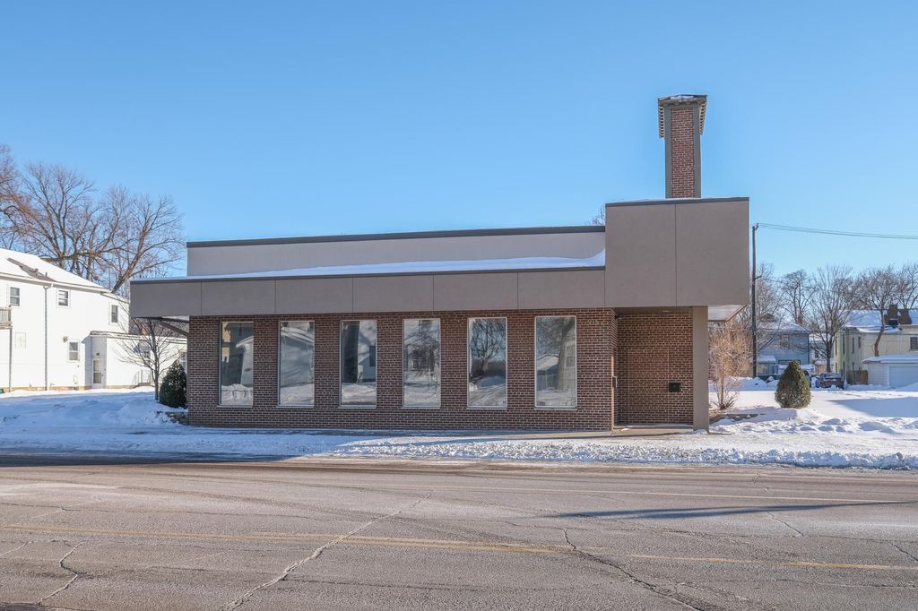Photo of 915 S Front Street, Mankato, MN 56001 (MLS # 7035447)