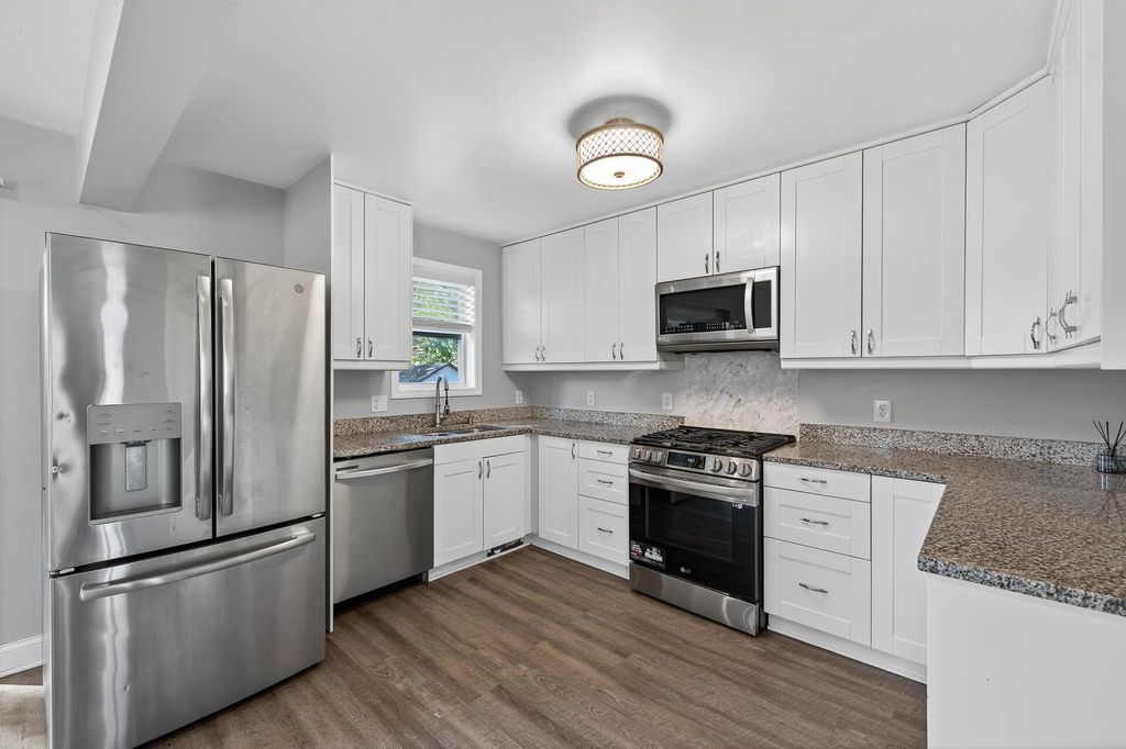 Photo of 622 Bush Avenue, Saint Paul, MN 55130 (MLS # 6826477)