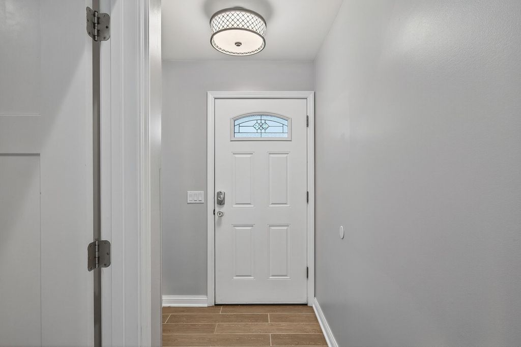 Photo of 622 Bush Avenue, Saint Paul, MN 55130 (MLS # 6826477)