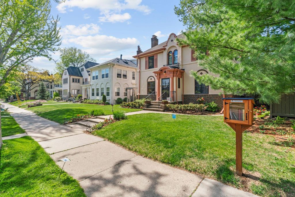 Photo of 1629 W 25th Street, Minneapolis, MN 55405 (MLS # 7059156)
