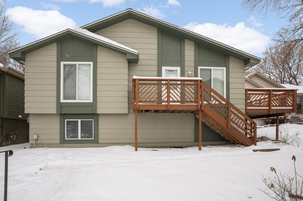 Photo of 3558 Pilgrim Lane N, Plymouth, MN 55441 (MLS # 6825810)