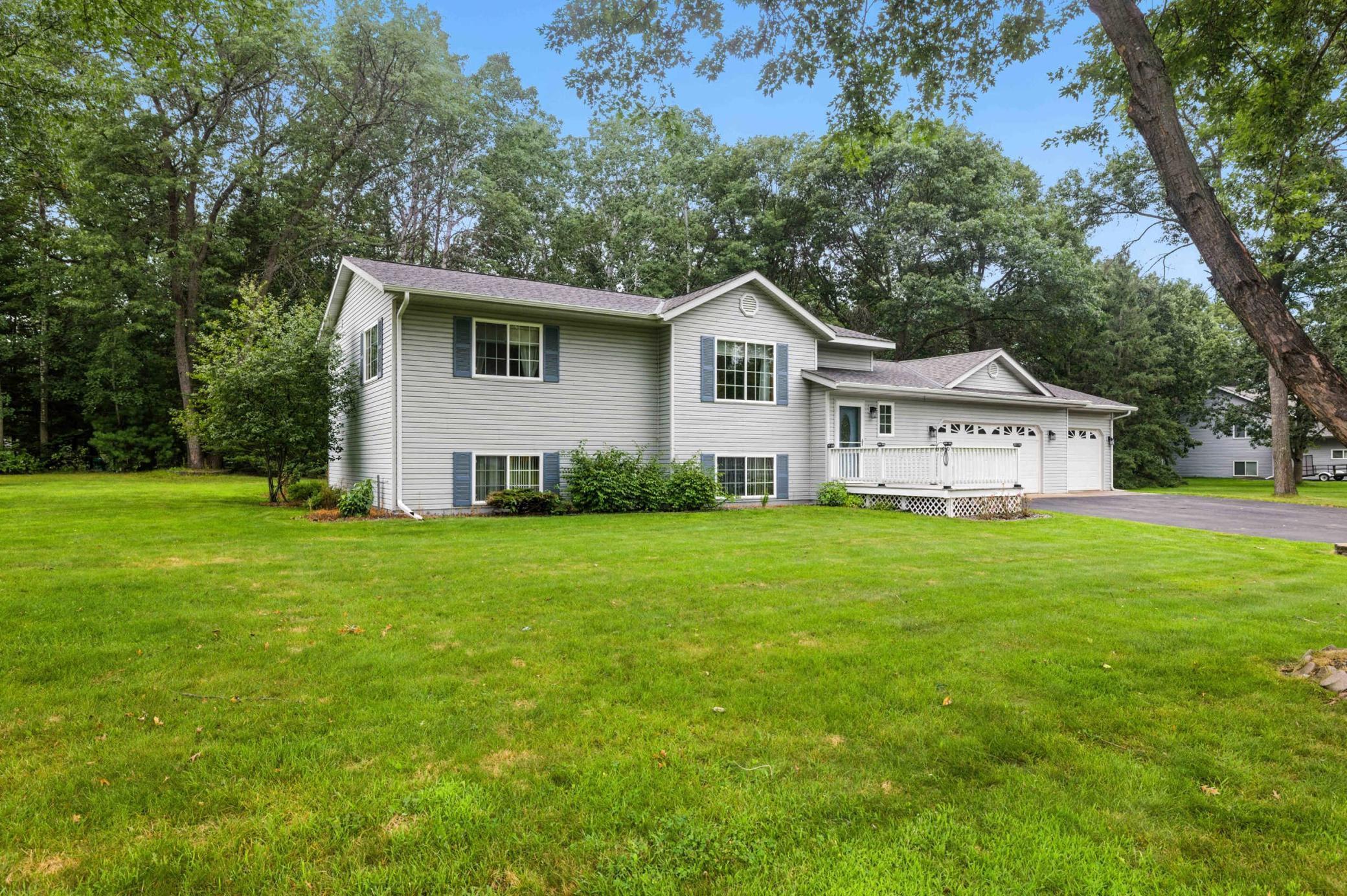 13895 Grand Oaks Court