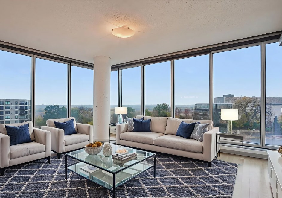 8161 33rd Avenue S 606