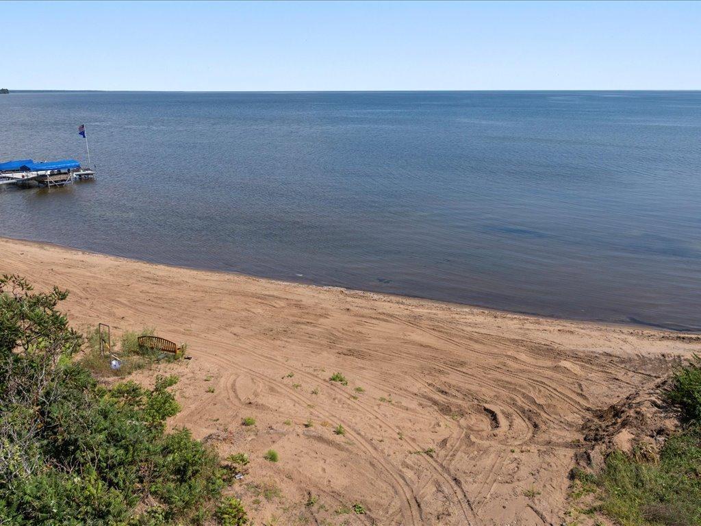 10490 US Hwy 169 301