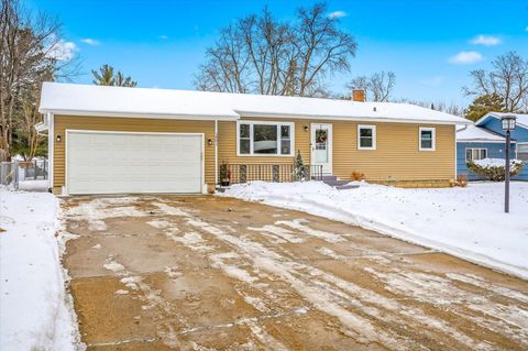 1901 Stowe Avenue Arden Hills MN 55112