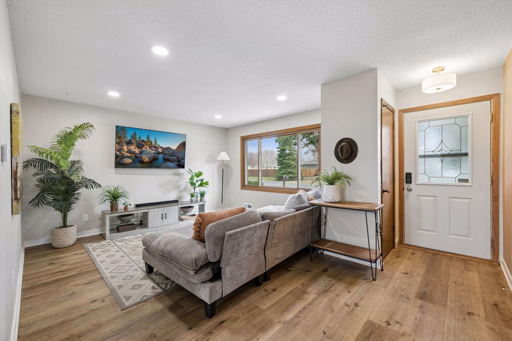 Photo of 15001 Charlston Avenue W, Rosemount, MN 55068 (MLS # 7038321)