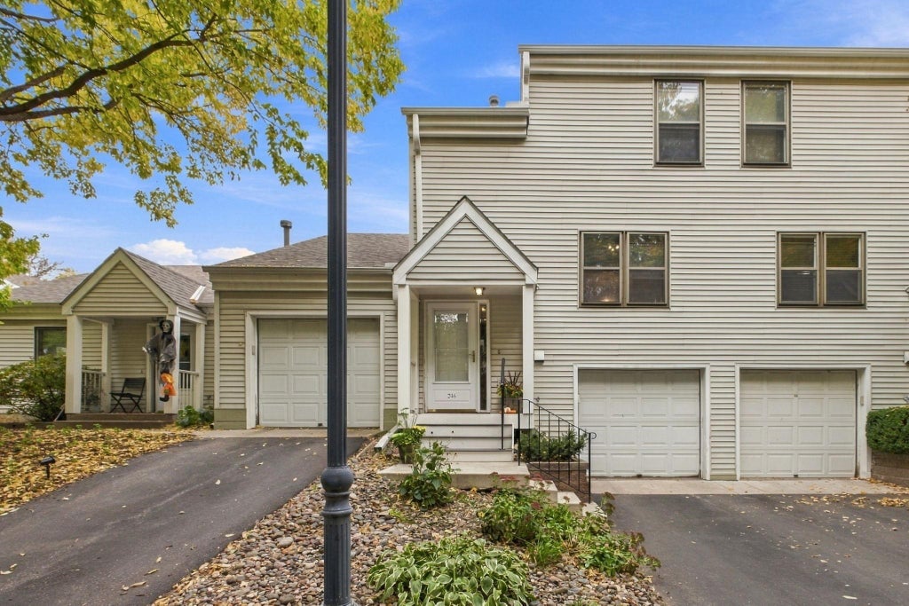 Photo of 246 3rd Avenue NE, Minneapolis, MN 55413 (MLS # 7156437)