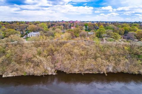 98 Mississippi River Blvd N - Lot Saint Paul MN 55104