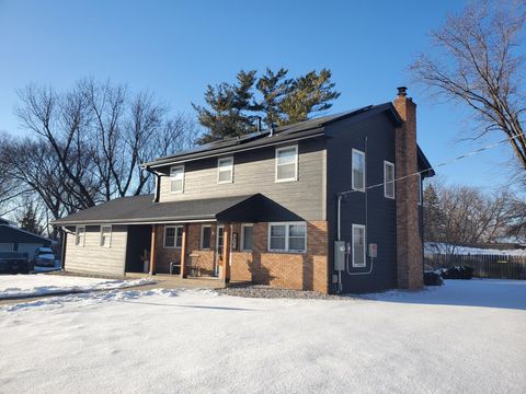 Photo of 704 E 130th Street, Burnsville, MN 55337 (MLS # 7027159)