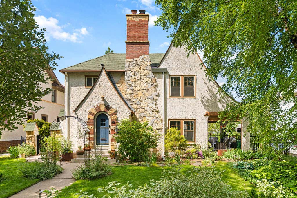 Photo of 724 W 53rd Street, Minneapolis, MN 55419 (MLS # 7099909)