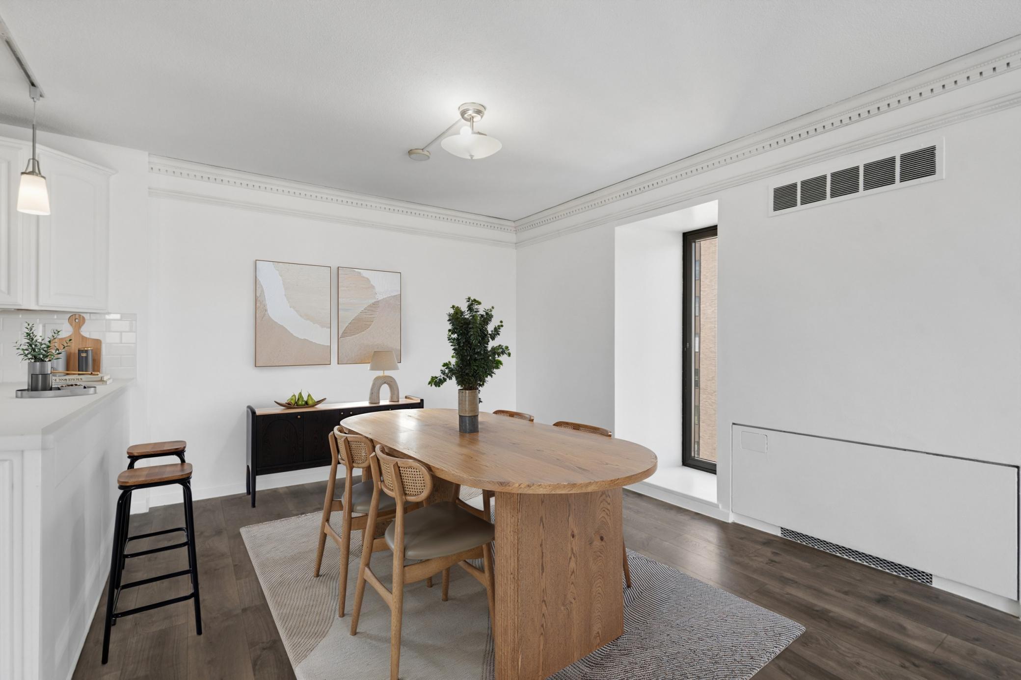 19 1st Street S B908
