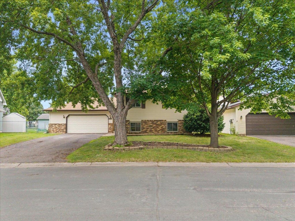 Photo of 5316 184th Street W, Farmington, MN 55024 (MLS # 7095574)