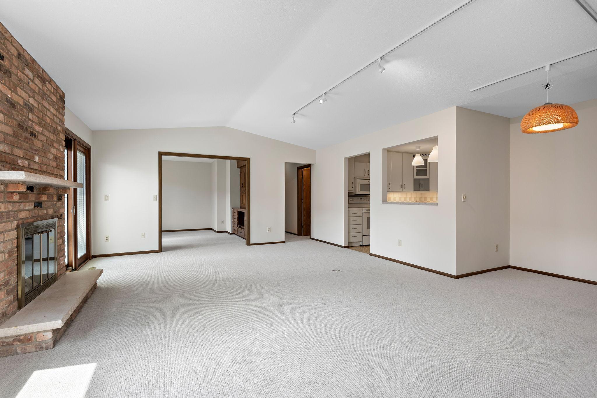 1021 Yuma Lane N