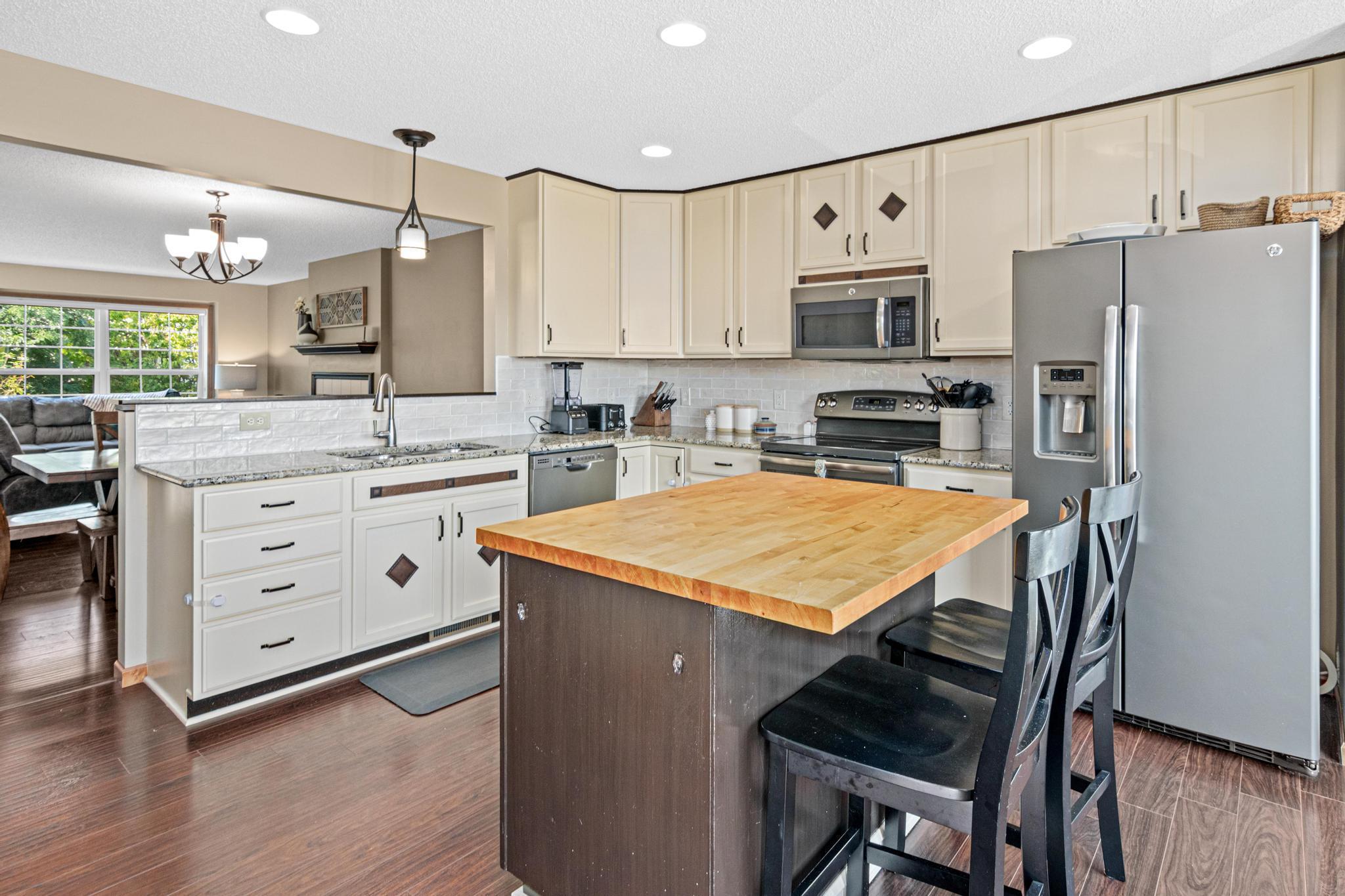 15220 Fanning Drive N