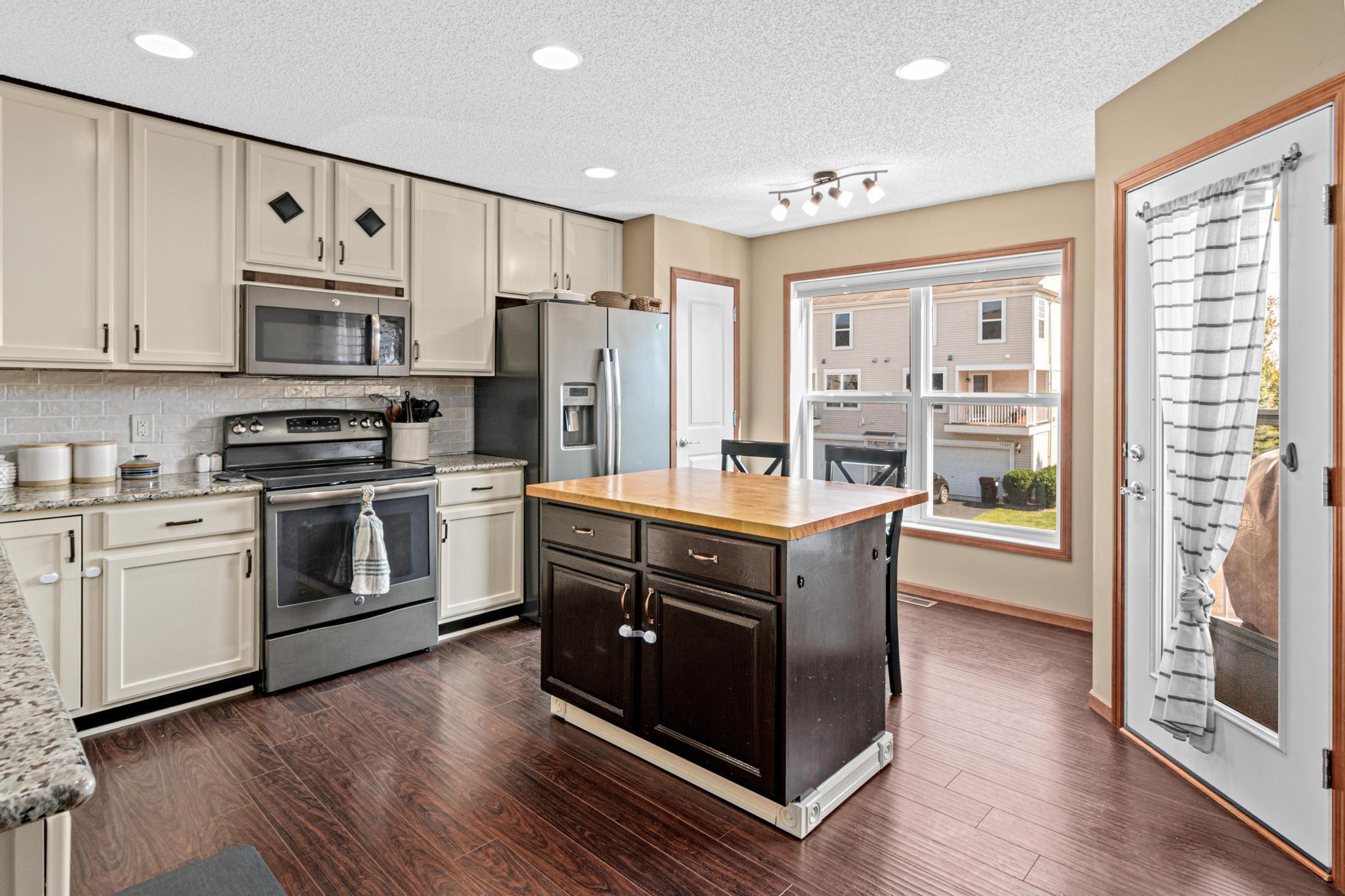 15220 Fanning Drive N