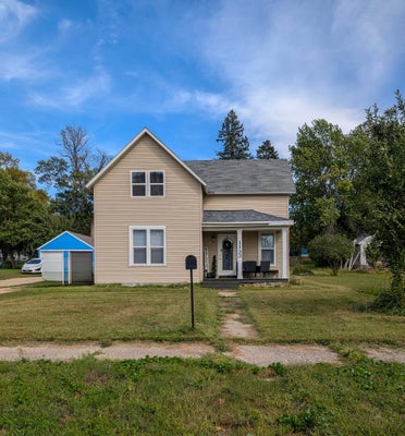 1133 MILLER AVE, WINDOM, MN 56101 - Image f08209774b97b4a368116abbfdfaeb1d/3473014022