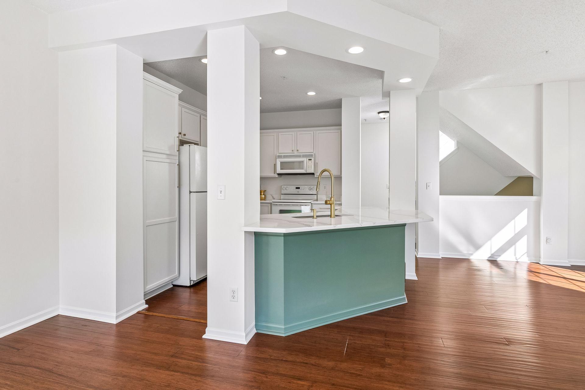 7614 Southridge Lane