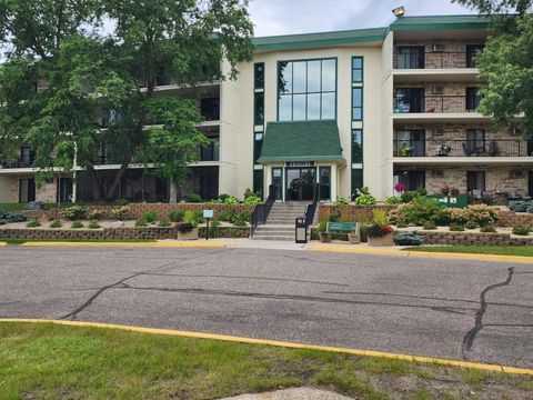 10501 Cedar Lake Road 212 Hopkins MN 55305