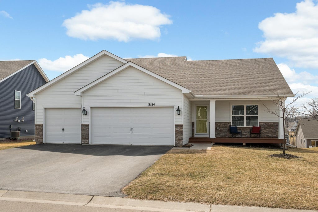Photo of 18184 Hartlin Avenue, Lakeville, MN 55044 (MLS # 7092311)