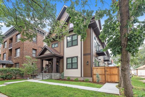 2413 1st Avenue S Minneapolis MN 55404