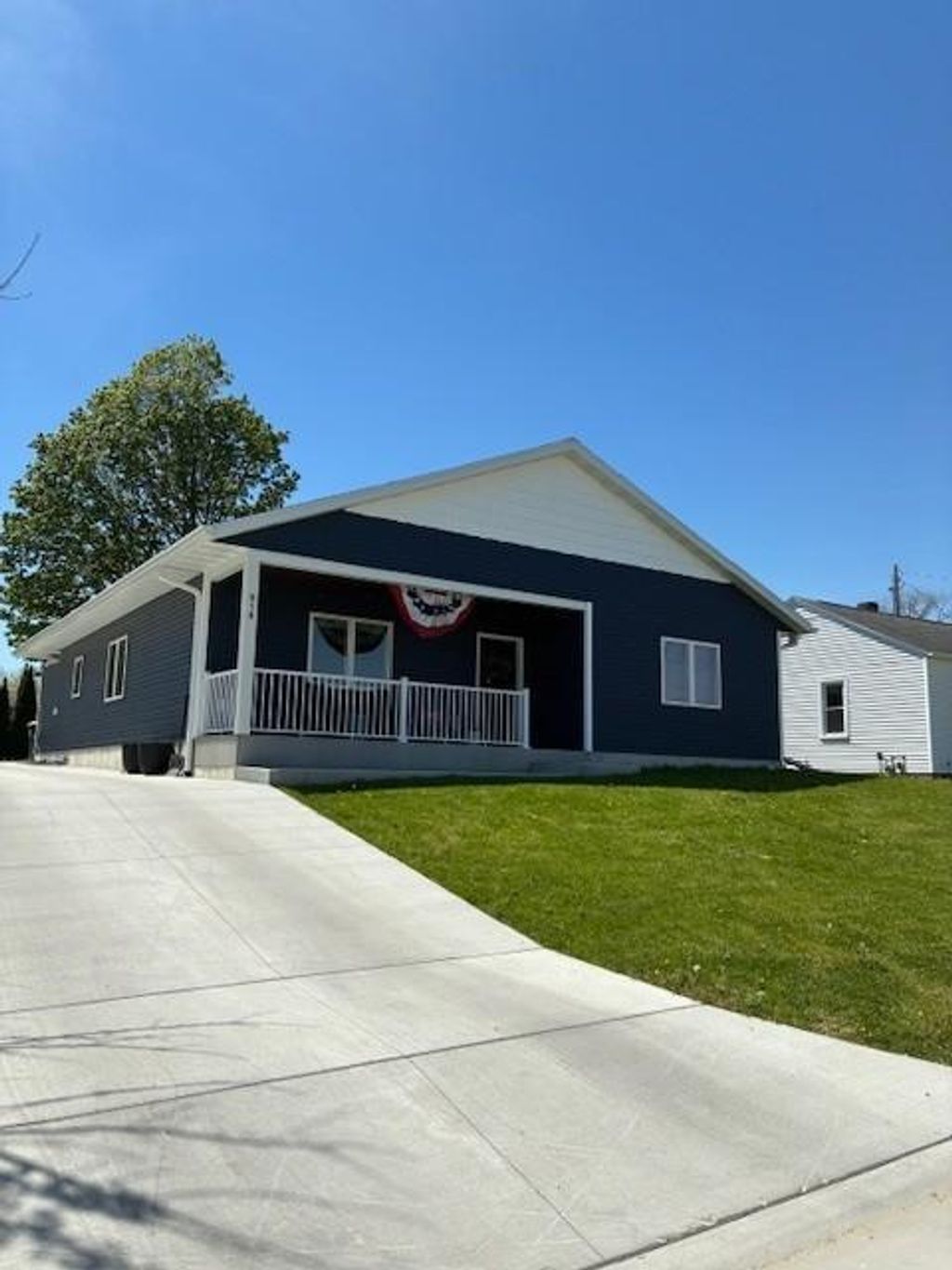 Photo of 916 E Main Street, Caledonia, MN 55921 (MLS # 7079928)